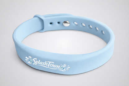 Ein Foto eines Silikonarmbands mit NFC und individuellem Design von JM Band®