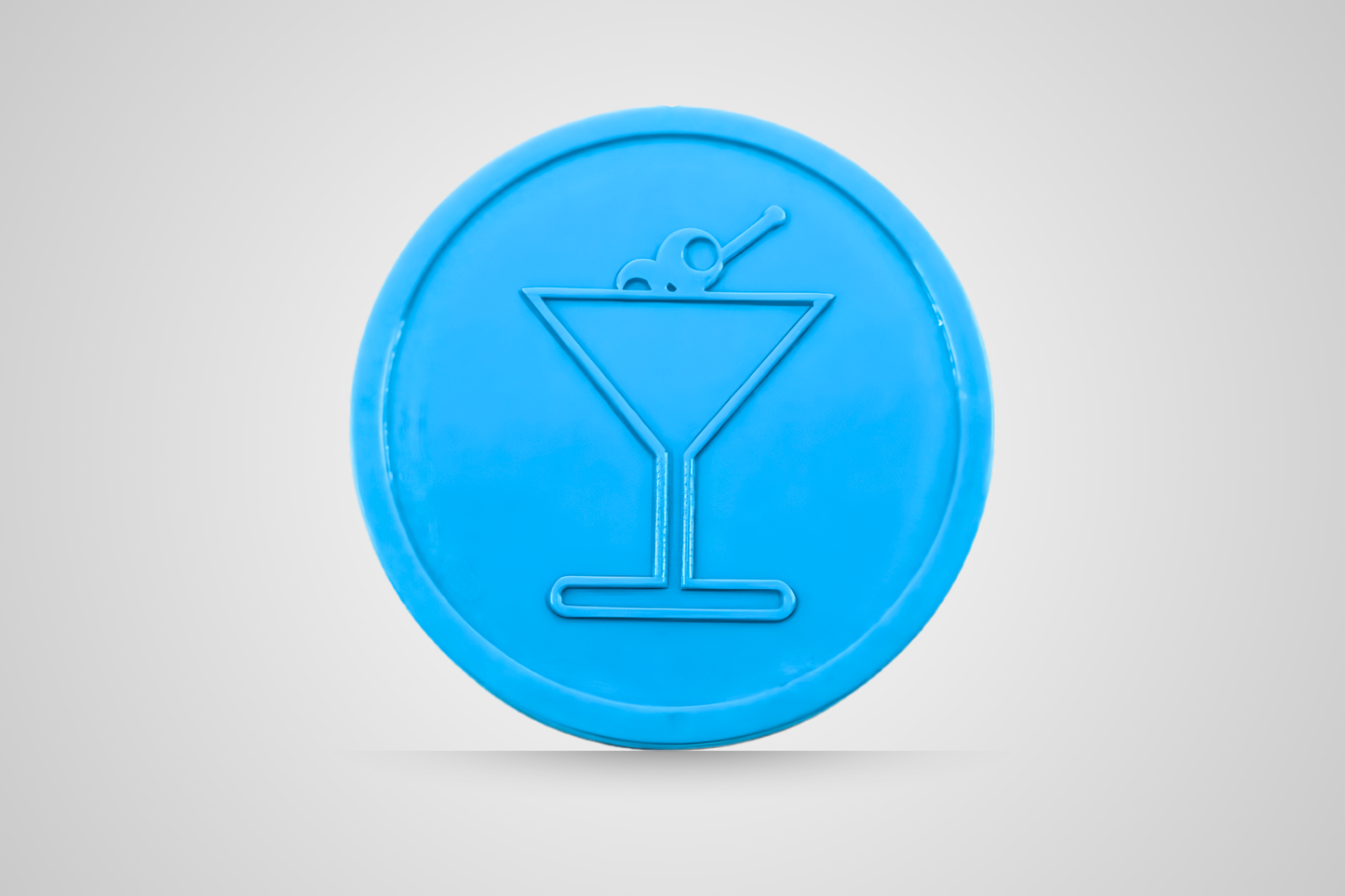 Geprägter Getränkegutschein in Cocktailblau von JM Band®.