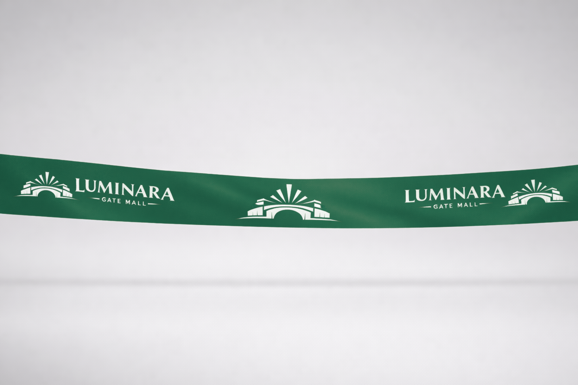 Grünes ECO-Satin-Einweihungsband mit Aufdruck von JM Band®.