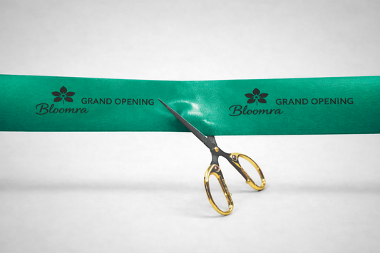 Grünes Einweihungsband mit individuellem Aufdruck von JM Band®.