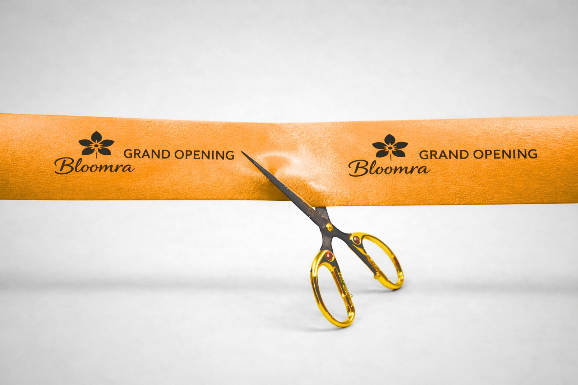 Orangefarbenes Einweihungsband mit Aufdruck von JM Band®.